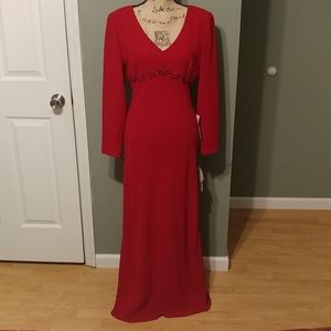 Donna Morgan Carmen Red NWT maxi dress